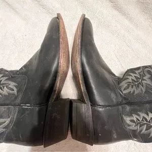 Tony Lama | Shoes | Tony Lama Black Embroidered Cow Boy 